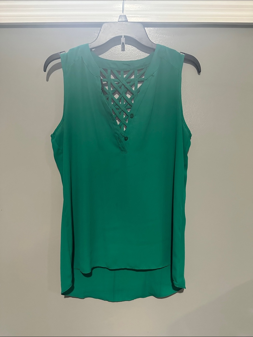 Iz Byer Emerald Green Teal Sleeveless Lattice V-Neck Camisole